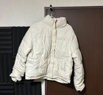 화이트 다운 자켓 거의 미사용