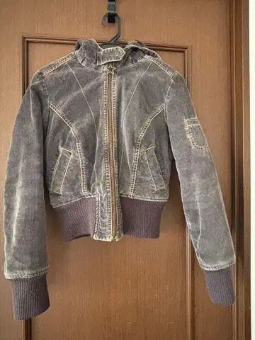 브라운 코듀로이 후드 부착 자켓