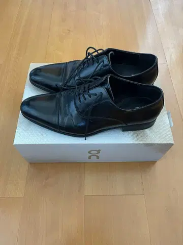 [ SUIT SELECT ] 스트레이트 팁 드레스 슈즈/블랙/가죽