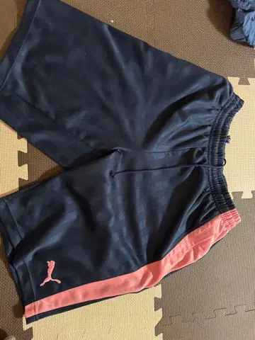Puma 네이비 핑크 숏팬츠