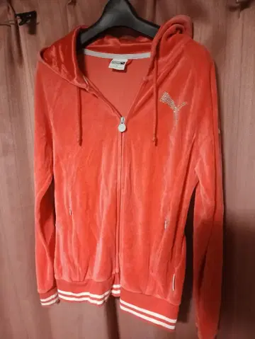 PUMA 오렌지 XL 후드 부착 후드티 연어색