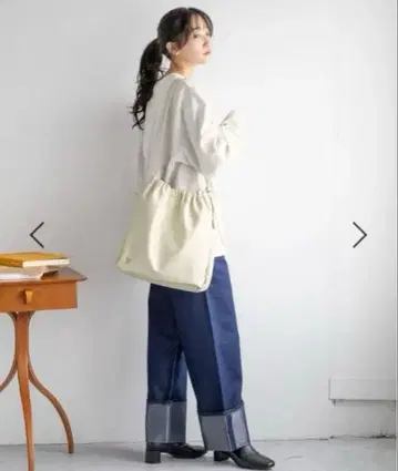 LOWRYS FARM 개더 숄더백