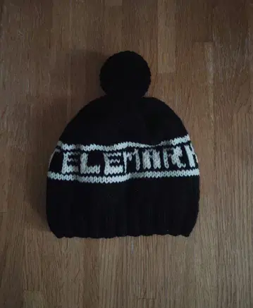 텔레마크 스키어 모자 블랙 화이트