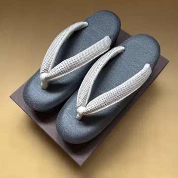 새상품급 일체형 심 그레이  조리 화이트 오시마 저반발