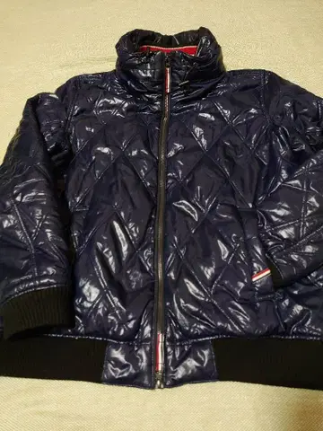 빔즈 XL 광택 트리콜로르 네이비 퀼팅 다운 자켓