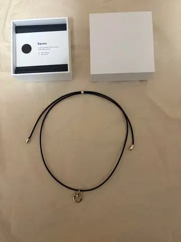 hear's CETACEA LEATHER CHOKER NECKLACE