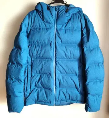 유니클로 남성용 심리스 다운 후드티 자켓 XL