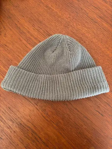 MOAT 그레이 니트 모자