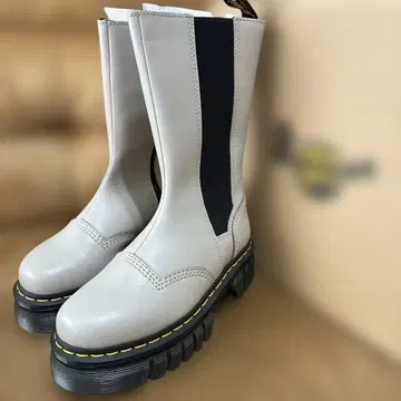 닥터마틴 오드릭 첼시 톨 부츠