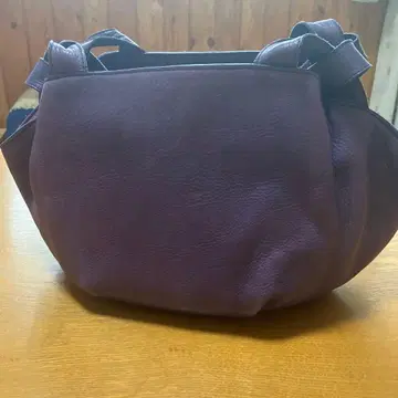 비 스태프 보라색 가죽 핸드백