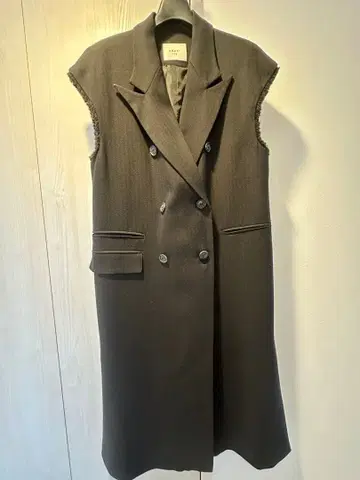 아메리 헤링본 롱 베스트