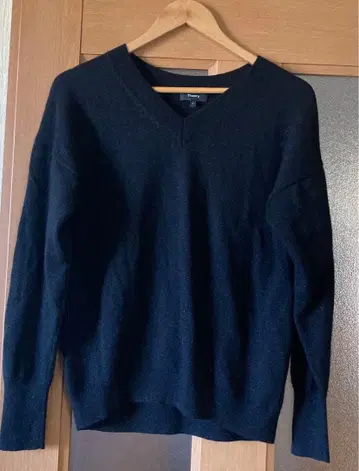 Theory 블랙 니트 스웨터 긴팔