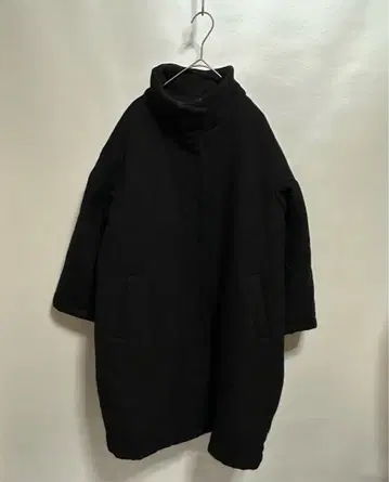 하이넥 코트 블랙 새상품 루즈핏 스냅 버튼