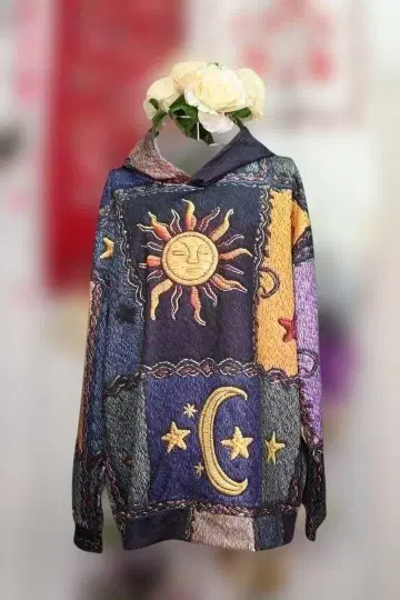 새상품 추가 OFF 3L 사이즈 태양과 별 자수 후드 부착 상의 9031