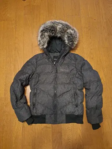 [ 가격 인하 ] Marmot 숏 다운 자켓 다크 그레이