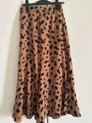 room 306 레오파드 무늬 플레어 스커트