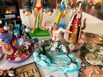 [15점 이상 묶음 판매] 원피스 로그 박스 봉쿠레 등 3체 외 굿즈