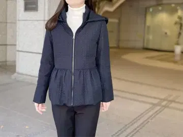 엠프리미어 블랙 하운드투스 체크 페플럼 다운