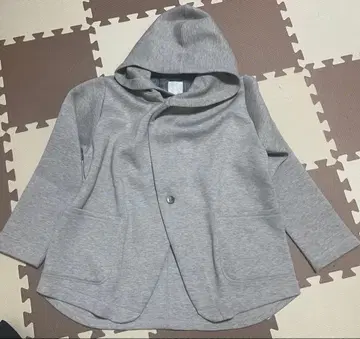 케이하야마플러스 후드 부착 후드티