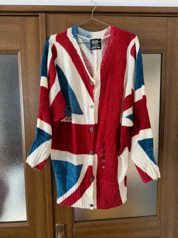 가디건 GLADNEWS 국기 패턴 데미지