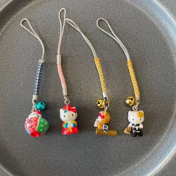 헬로키티 참 스트랩 4개 세트