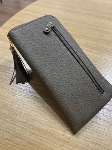 그레이 태슬 장지갑