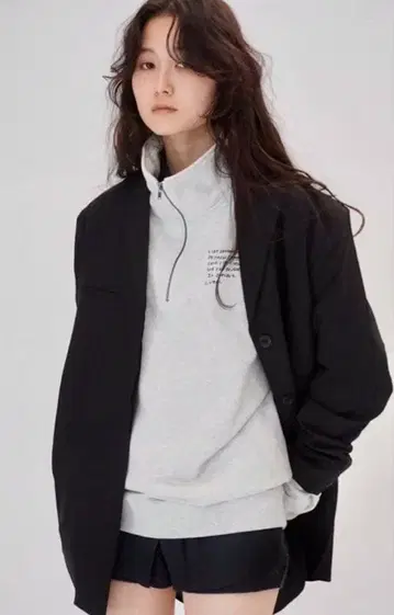 Ludas 하프 지퍼 그레이 맨투맨