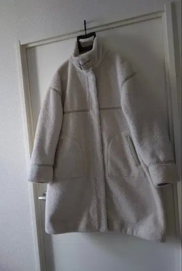 오버 사이즈 플리스 자켓 화이트