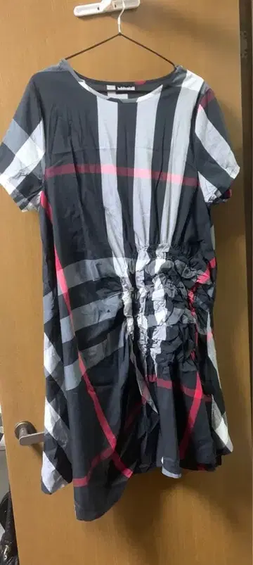 코이비토미사키 체크 원피스