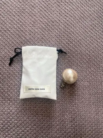 [ 미사용 ] petite robe noire 코튼 펄 핑