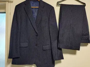 새상품급 수트 컴퍼니 초크 스트라이프 수트 셋업 AB6