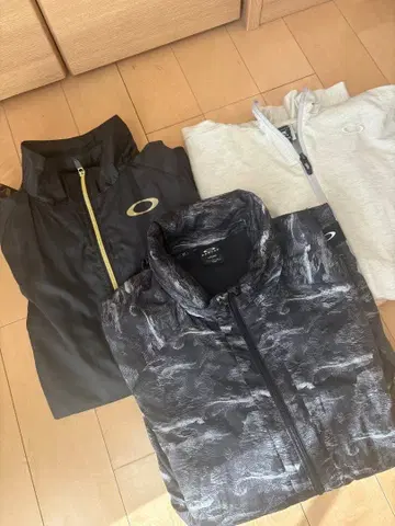 럭셔리 3종 세트 오클리 아우터 점퍼 M 사이즈 중고