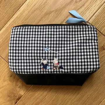 파우치 패밀리아 ANA 콜라보