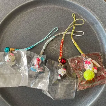 헬로키티 스트랩 세트 4개