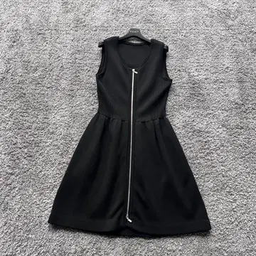 FOXEY 40 블랙 프론트 zip 니트 원피스