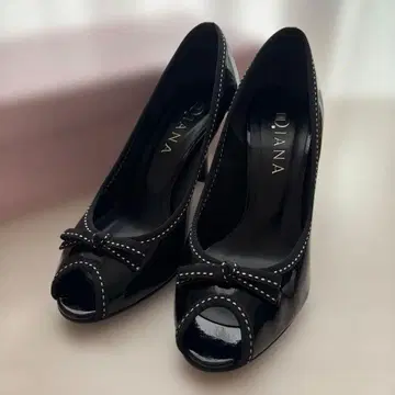 [ DIANA ] 오픈토 펌프스 블랙 23cm