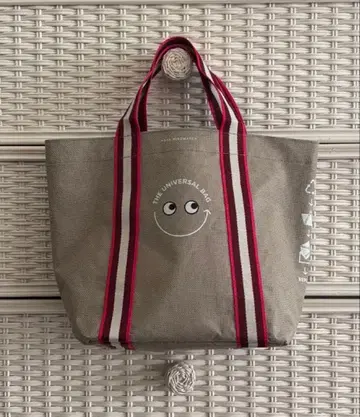 ANYA HINDMARCH 에코백