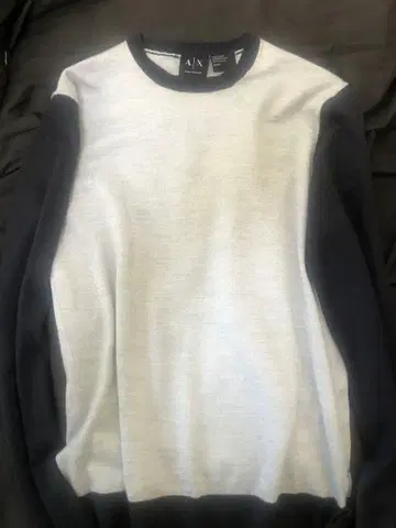 armani exchange 바이컬러 니트