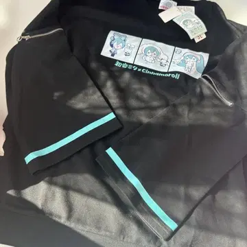 새상품  하츠네 미쿠 시나모롤 지퍼 달린 풀오버 긴팔 3L 블랙