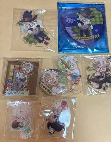 아크릴 스탠드 캔뱃지