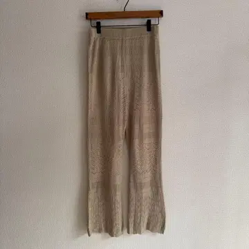 레이스 편직 베이지 팬츠