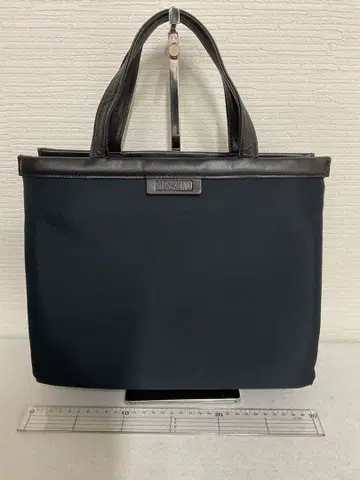 모스키노 나일론 핸드백 블랙