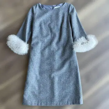 퍼 달린 그레이 무릎 기장 원피스 윌 셀렉션