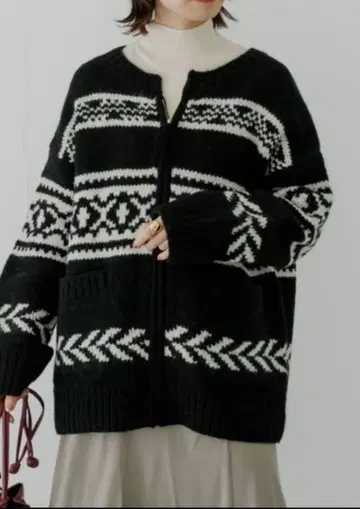 URBANRESEARC 핸드 니트 카우친 ZIPUP CARDIGAN