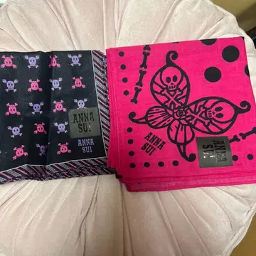 안나수이 해골 버터플라이 손수건