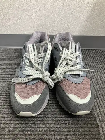 KARHU 스니커즈 그레이/핑크 박스 포함