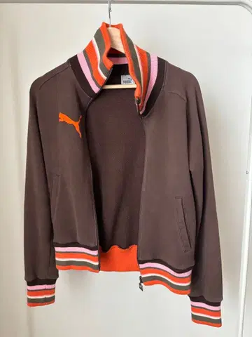 PUMA 브라운 스트라이프 저지