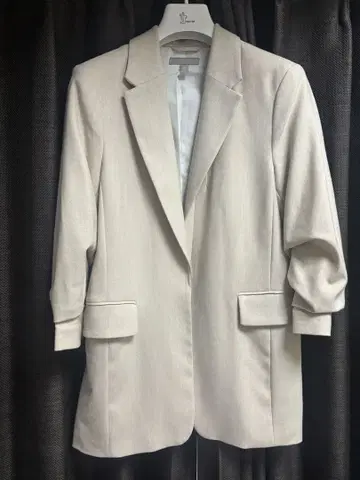 H&M 아이보리 테일러드 자켓