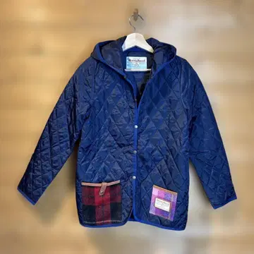Harris Tweed 네이비 퀼팅 자켓