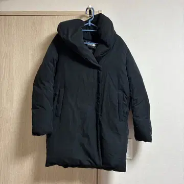 블랙 다운 자켓